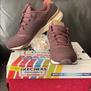 Skechers Sneakers 👟